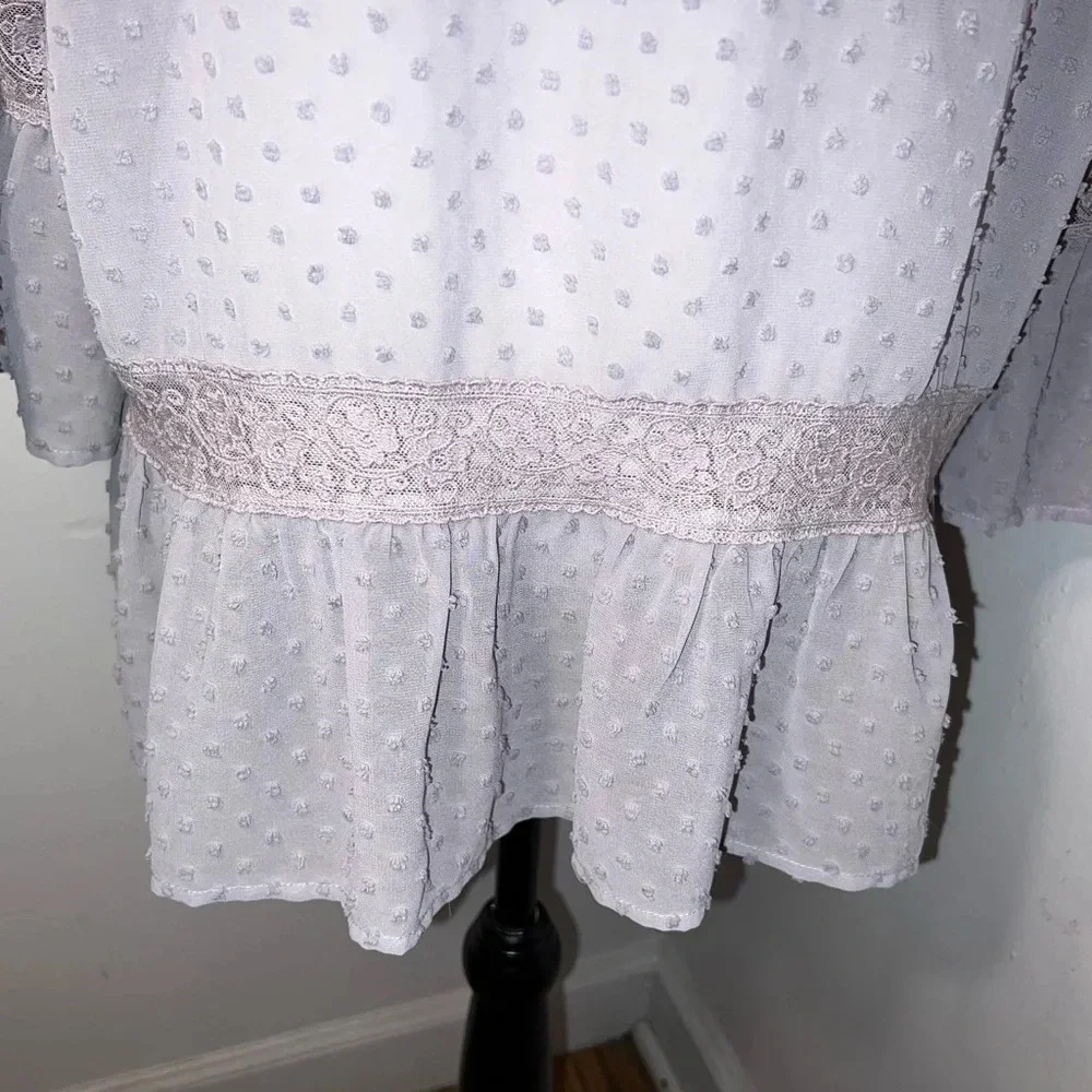 Doe & Rae, L, opaque rounded neckline,gray w/ undertones, pleated‎ yoke front